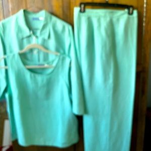 REDUCED Provence 3-Piece Mint Green Silk &  Linen Ensemble NOW $25